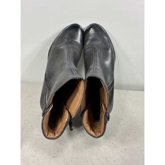 Bussola Size 37 EUR Gray Suede Zip Ankle Fashion Boots Bootie - Picture 5 of 7